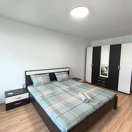 아파트 Mladost Florimont Luxury One Bedroom